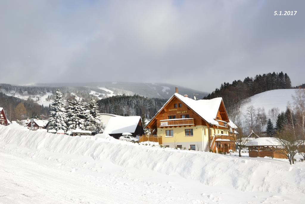 Apartmany Ski Lift Рокицани Экстерьер фото